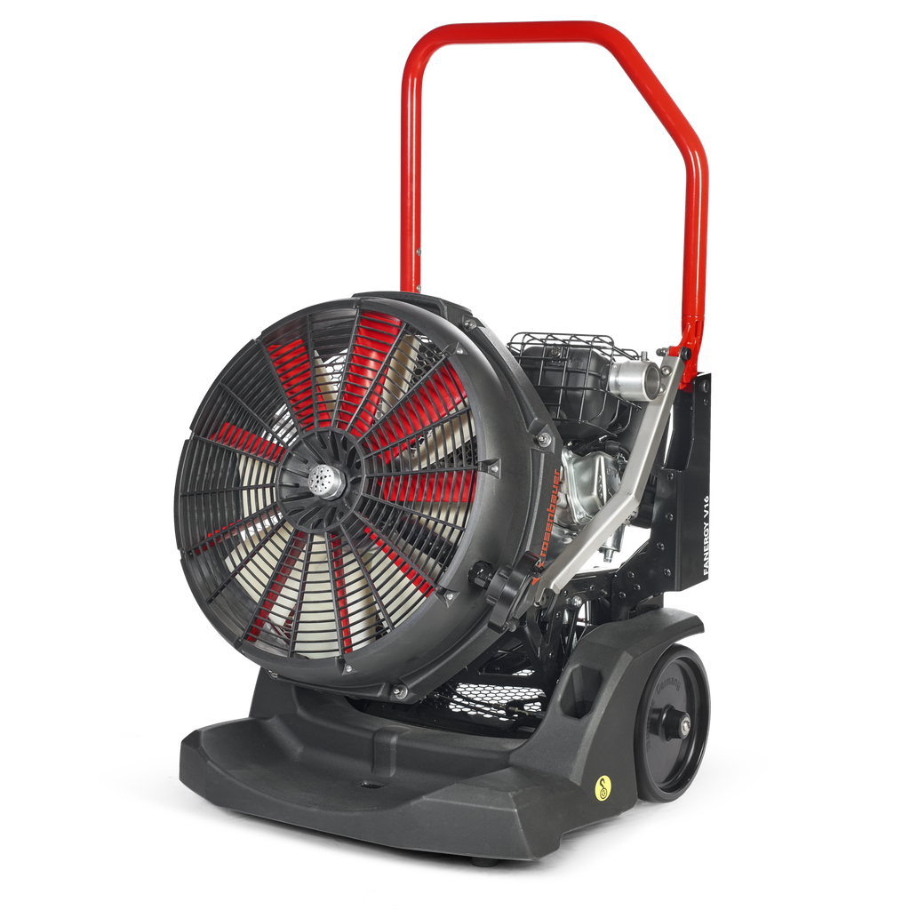 FANERGY V16 mit B&S Motor, Wassernebeleinheit und Lichtpaket